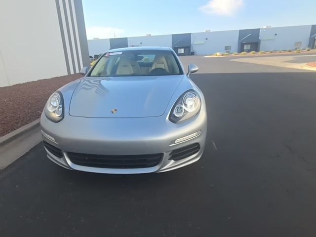 2014 Porsche Panamera 