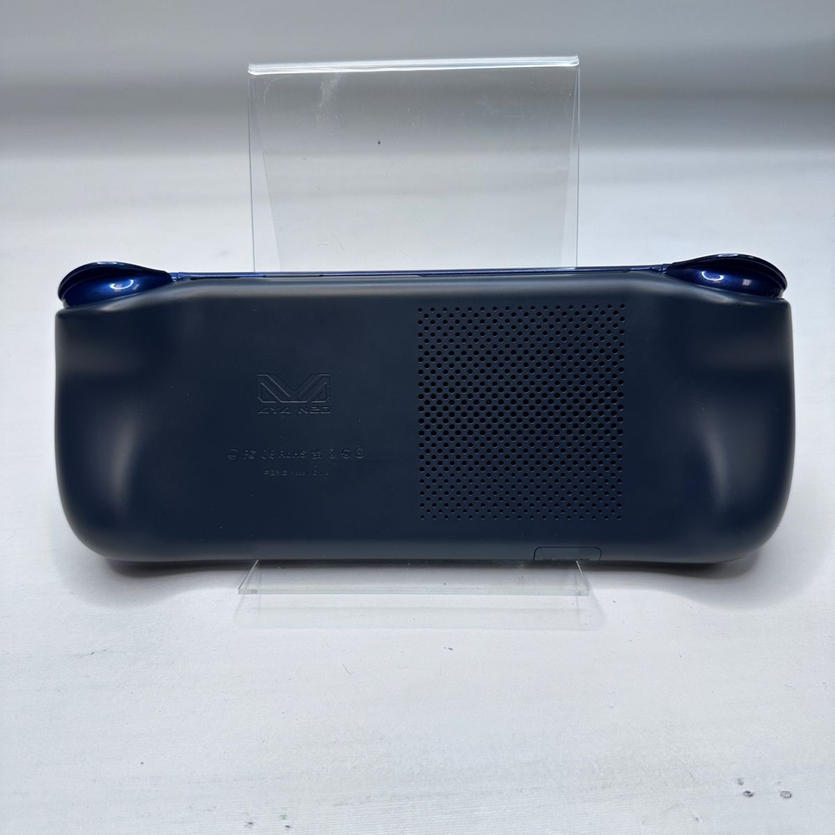 Main image 6