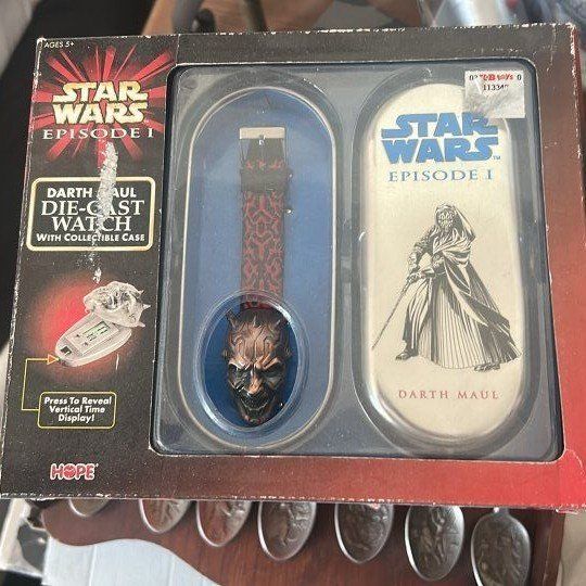Vintage Star Wars Episode I Darth Maul Die-Cast Watch with Collectible Tin Case