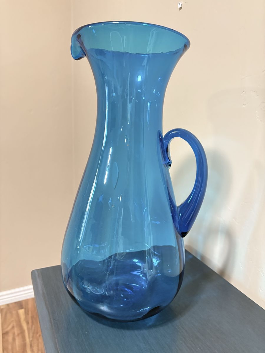 Glass vase blue