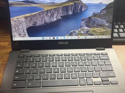 ASUS Chromebook CM14 Laptop – Like New – $100