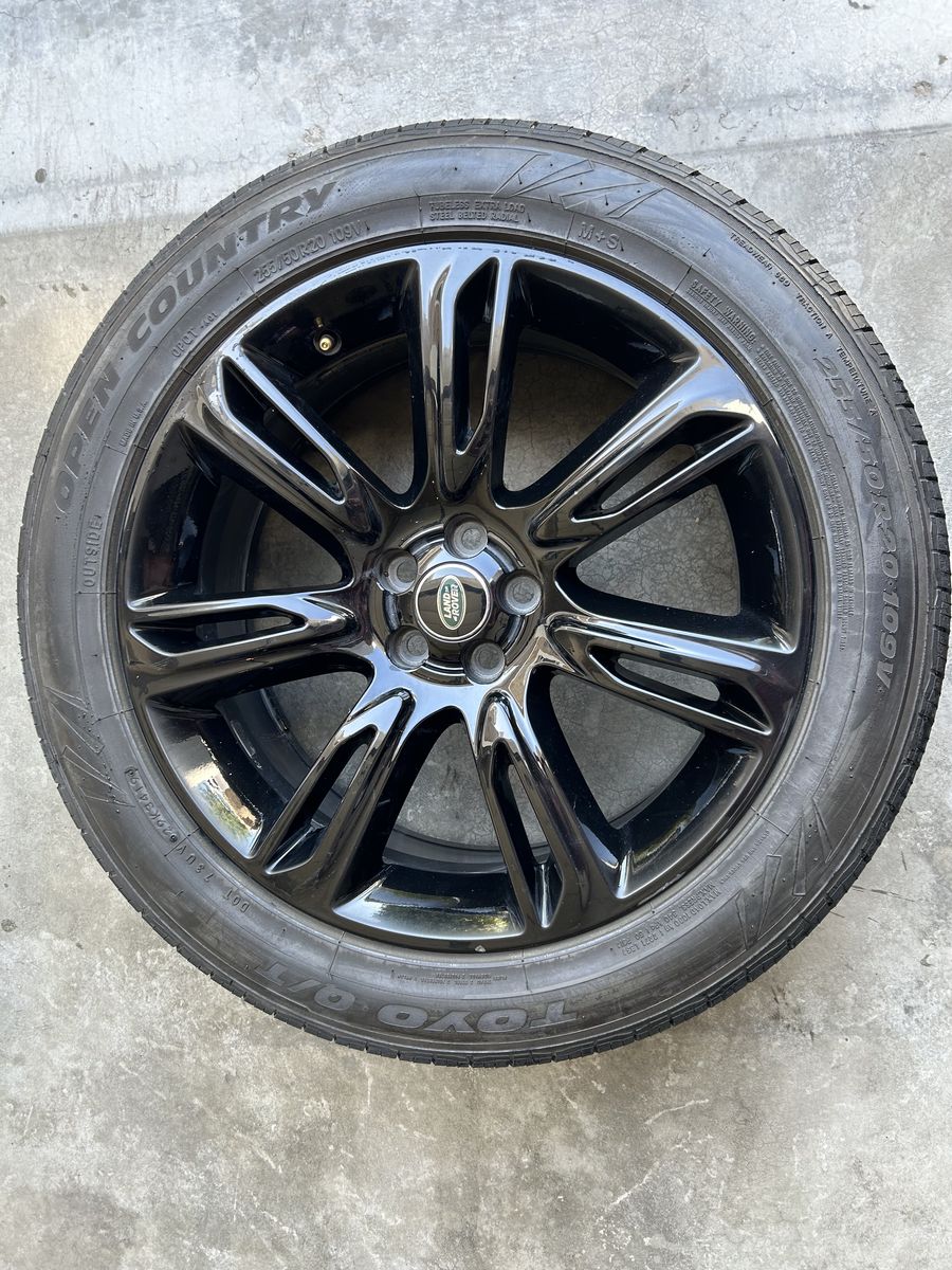 OEM Land Rover Wheels & 255/50R20 109V