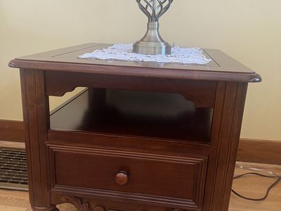 Coffe And Lamp Table That Match