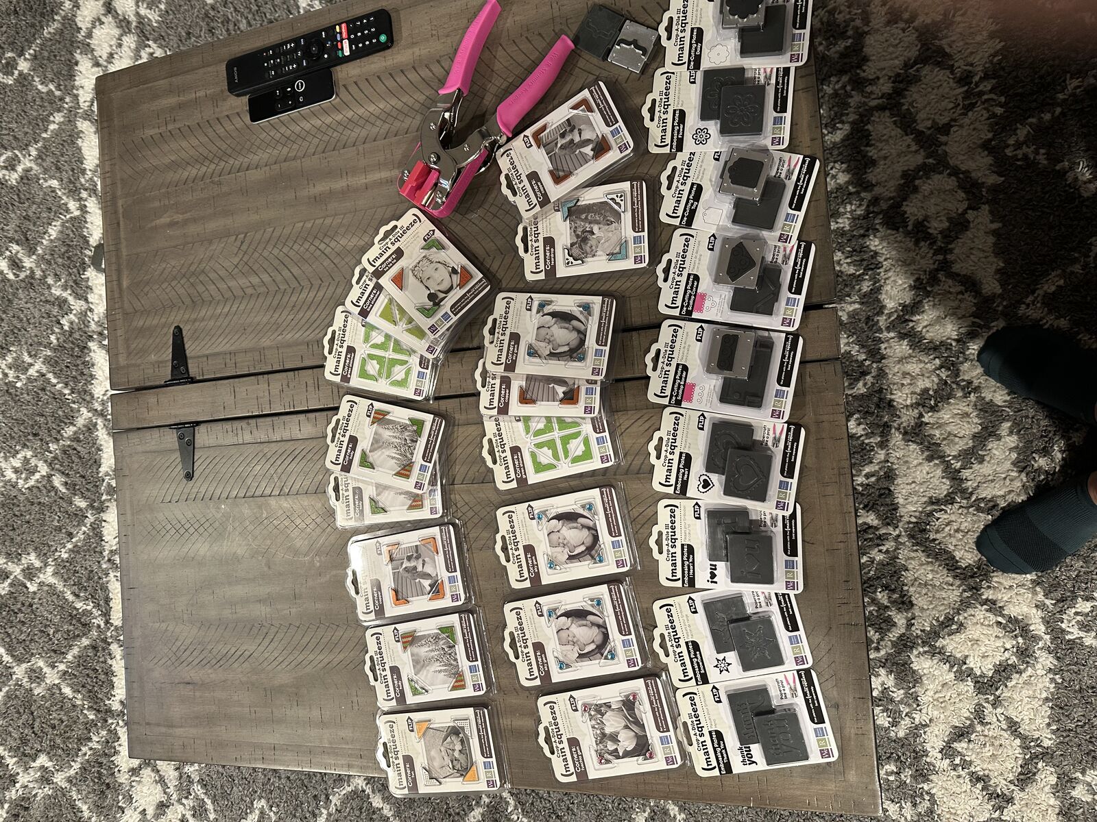 Crop-A-Dile main squeeze and accessories