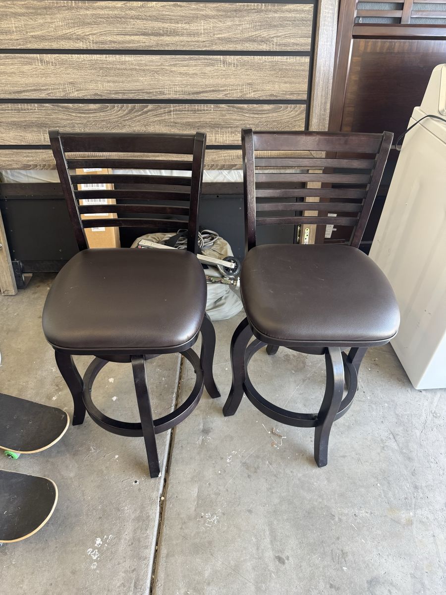 Swivel Bar stools