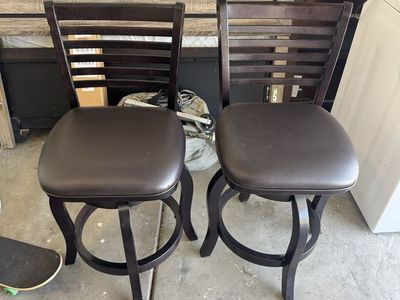 Swivel Bar stools