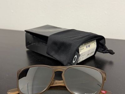 New Oakley Manorburn – Prizim Polarized Sunglasses