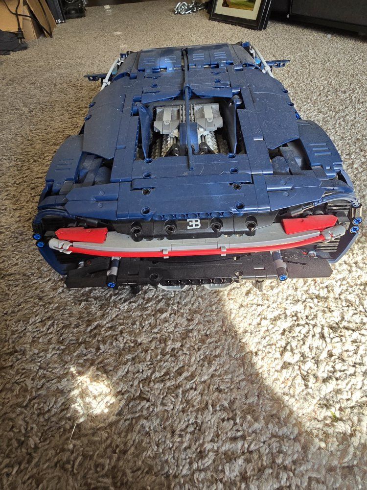 Main image 3
