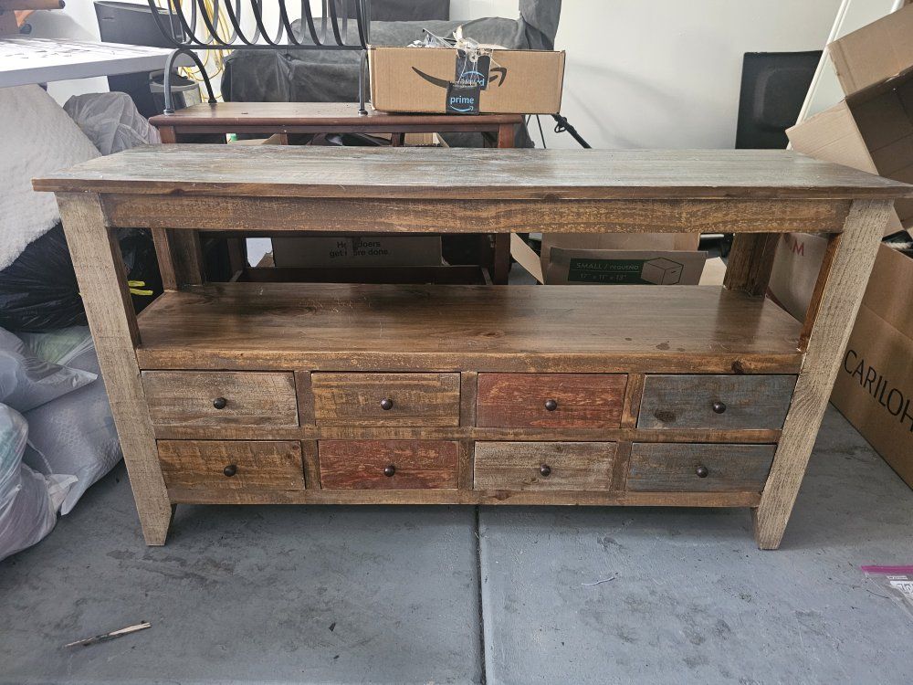 Main image 4