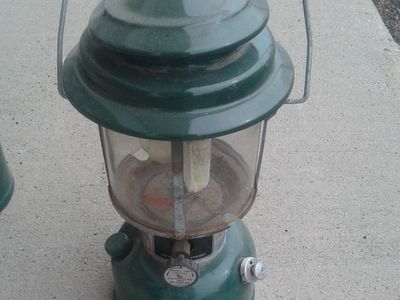1970s Vintage Coleman Gas Lantern
