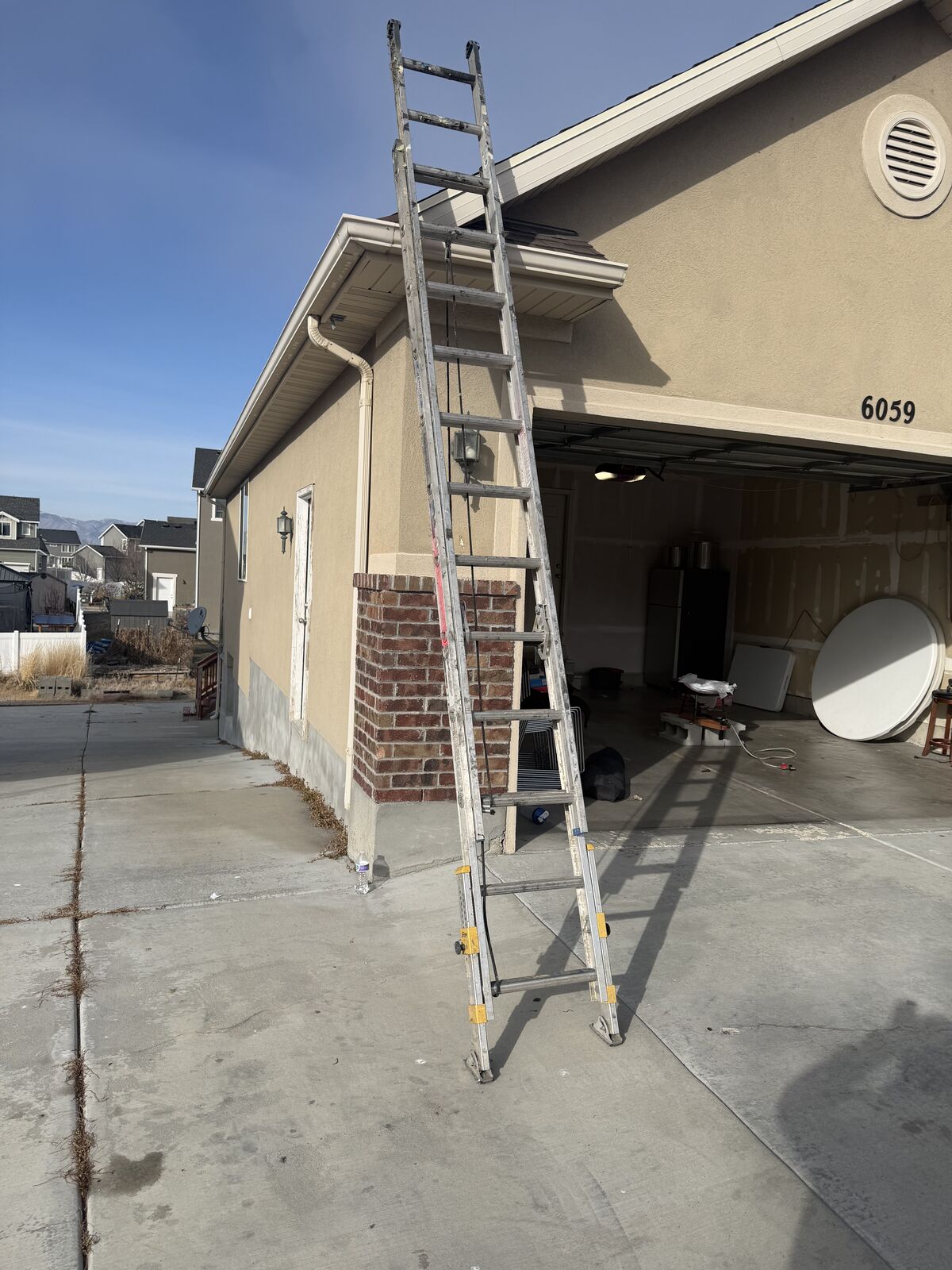 Werner 24 foot ladder with leg extension
