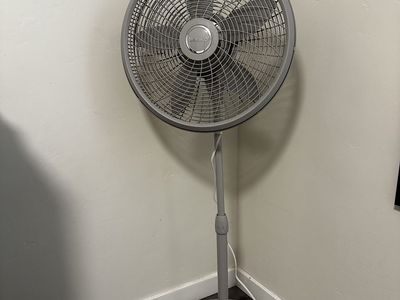 Lasko 18" Oscillating Pedestal Fan - 3 Speed Adjustable Height