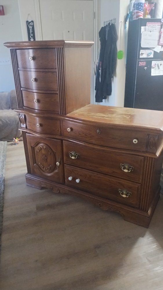 Vintage Oak Dresser with Vanity Mirror & Tall Chest Drawers - Carved Wood Details