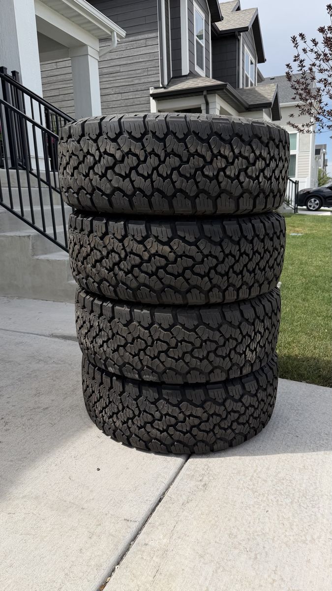 35/12.50R18 General Grabber A/Tx Load E 10ply Almost New