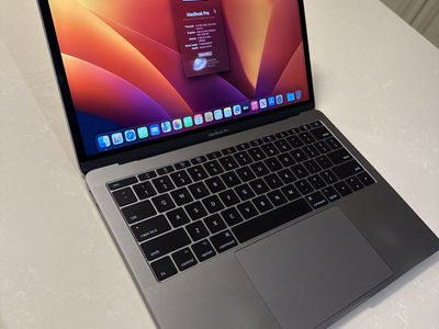 MacBook Pro (2017, 13-inch, Intel i5, 8 GB RAM)