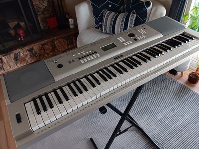 Yamaha YPG-235 76 Key Electric Portable Digital Ke