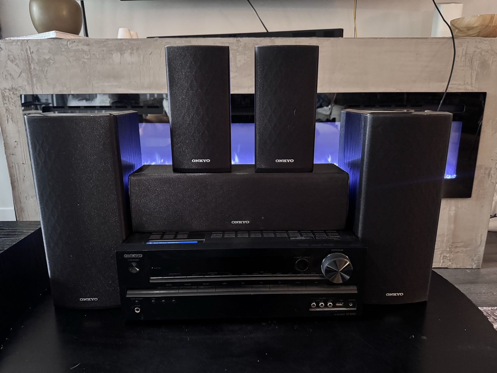 Onkyo HT-R590 Stereo System & Subwoofer
