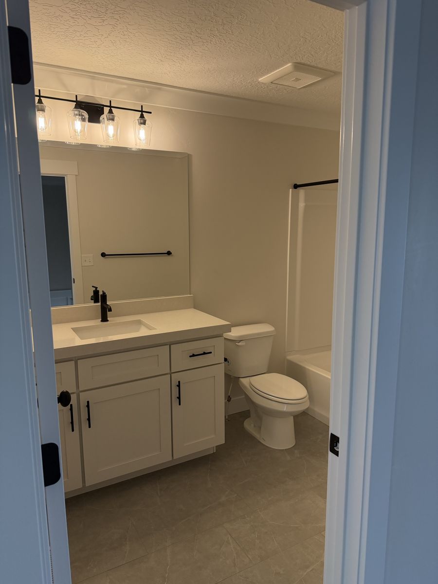 Main image 13