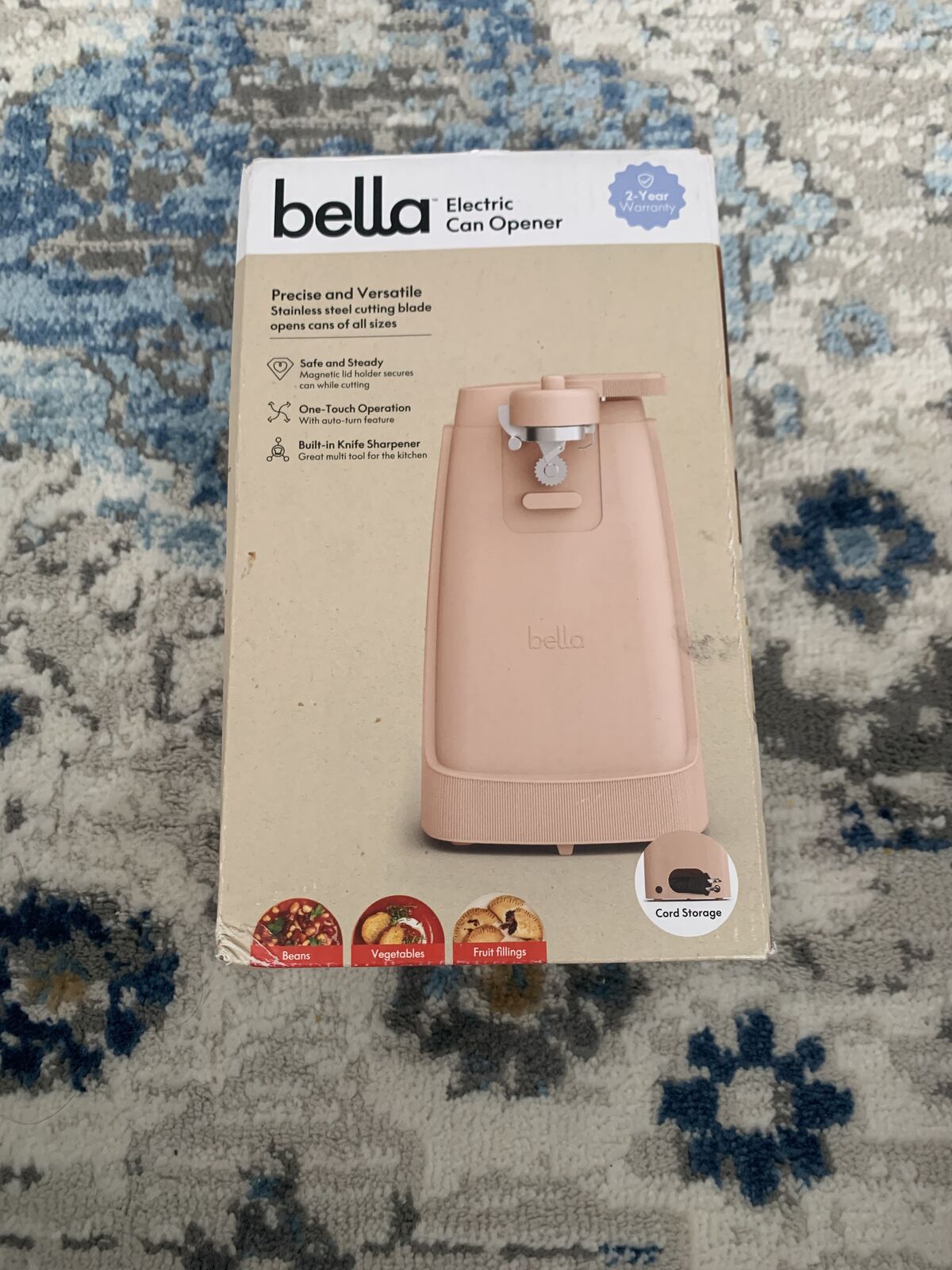 Bella can opener
