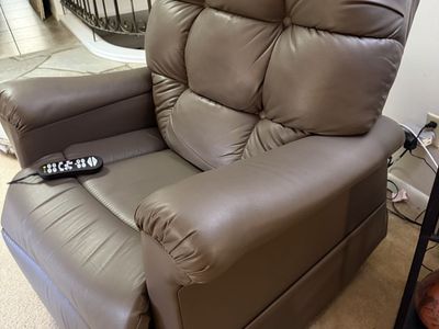 Golden lift recliner