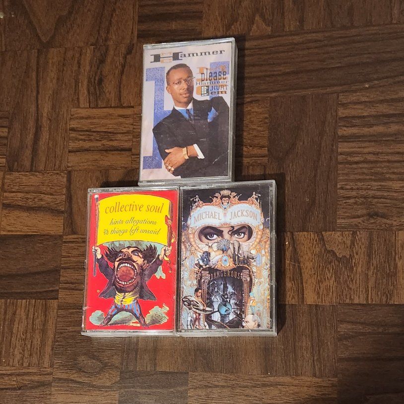 Lot of 3 music cassette tapes