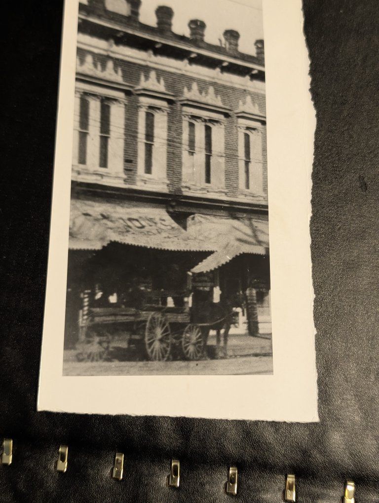 Main image 13