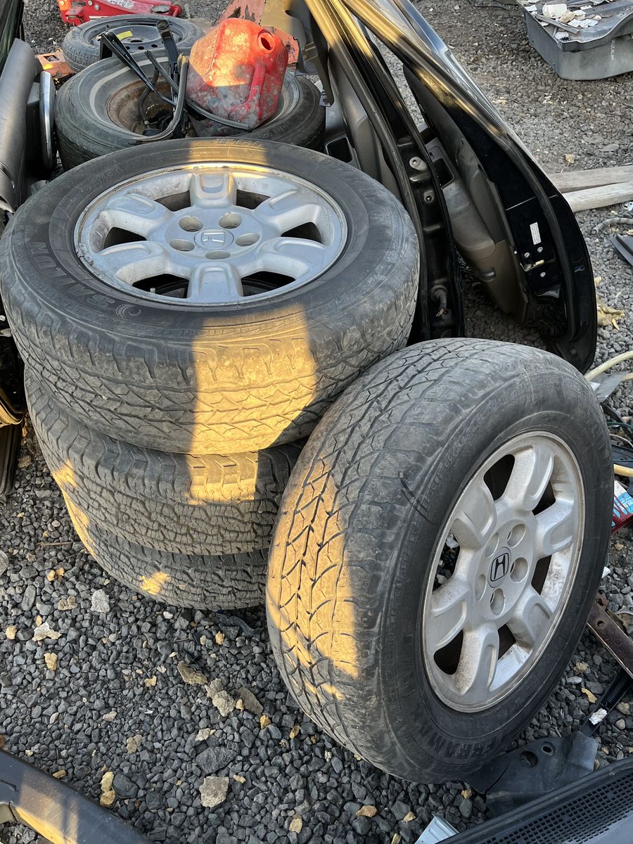 Set Of 3 Ridgeline Wheels And Tires $200