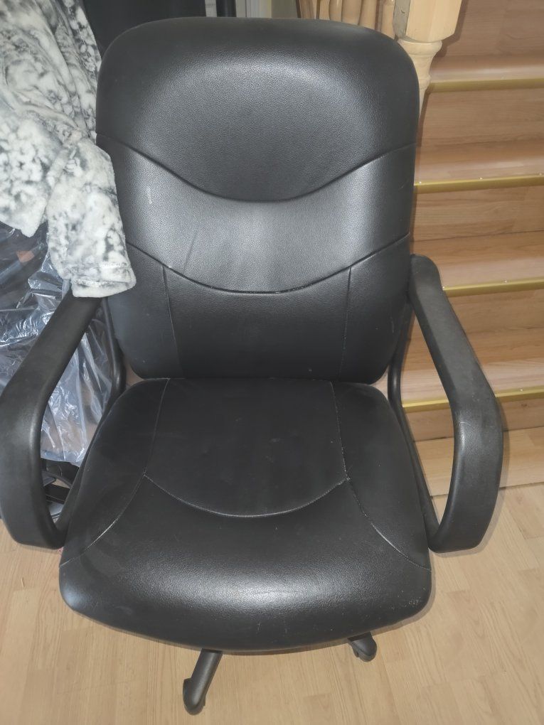 Black Faux Leather Rolling Office Chair with Armrests