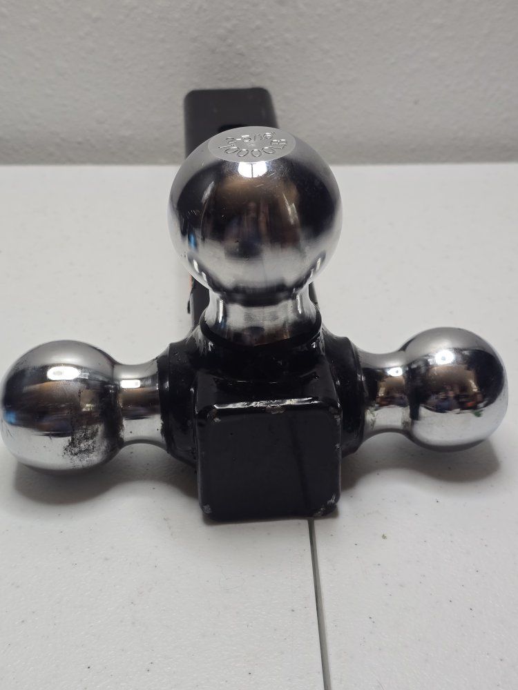 Main image 3