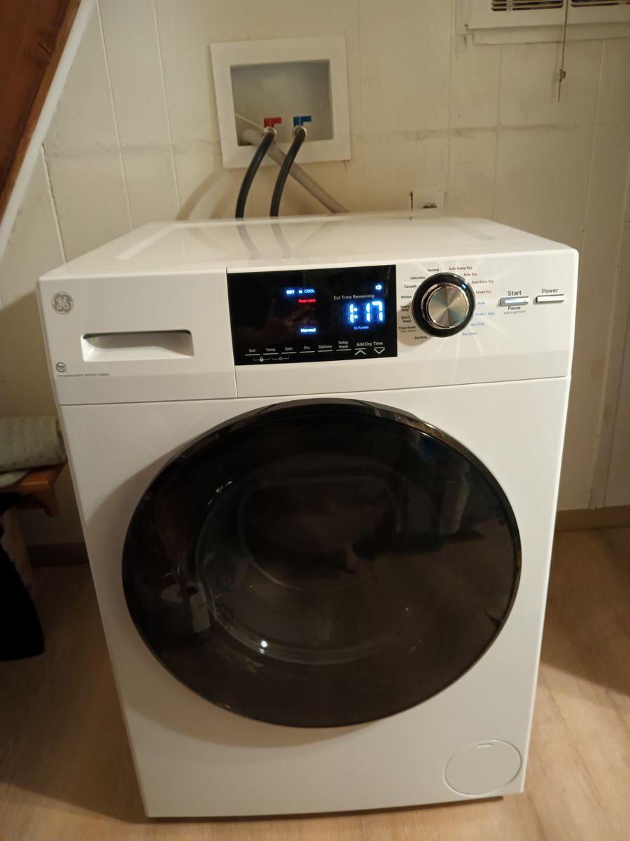 Gently Used Combo Washer/Dryer