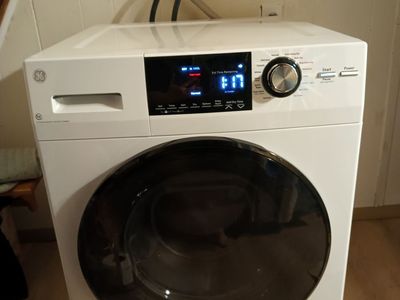 Gently Used Combo Washer/Dryer