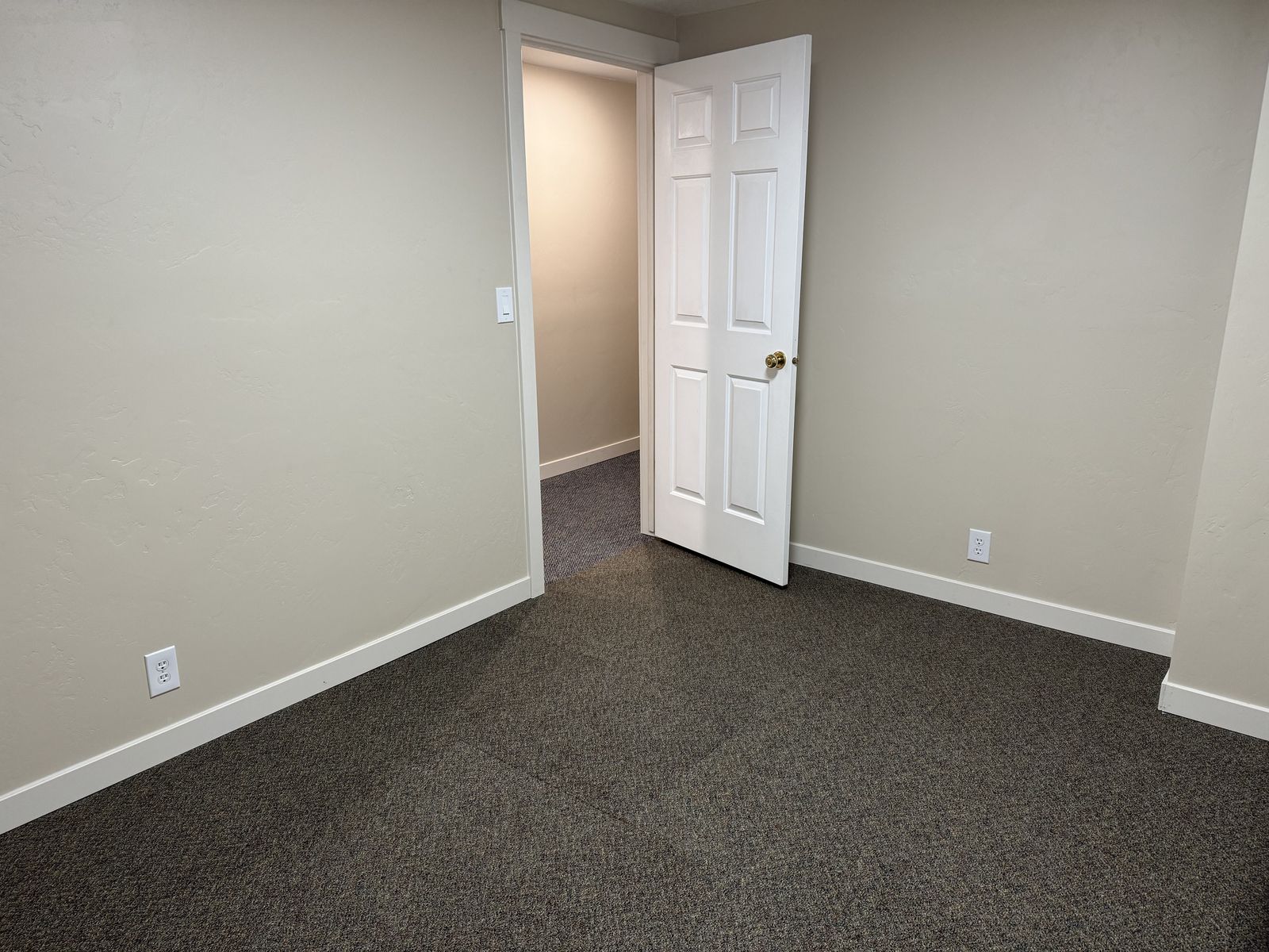 Main image 14