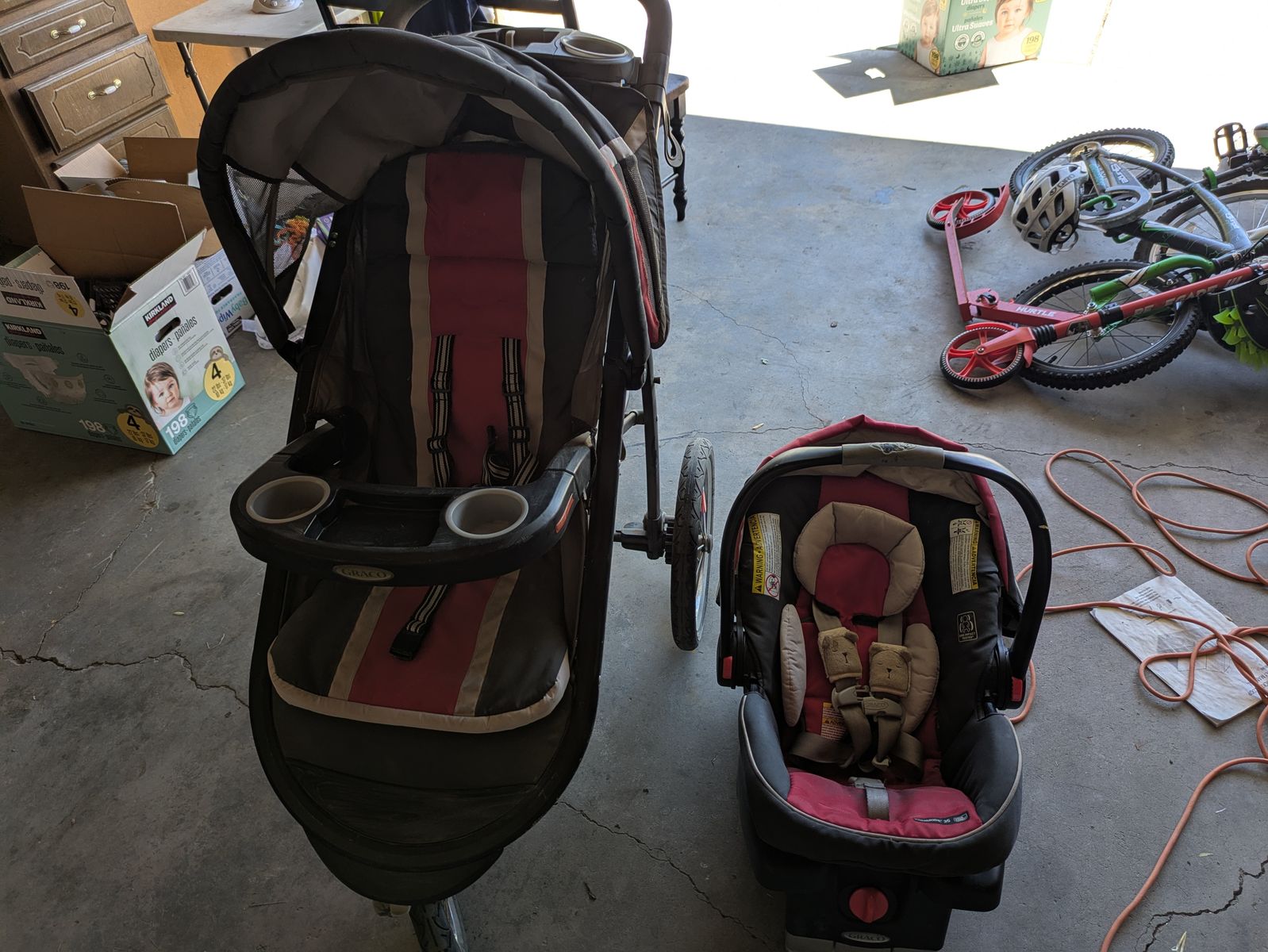 Graco car seat and stroller combo