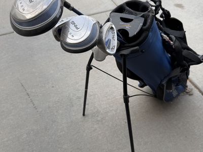 PING Moxie 325cc Titanium Junior Golf Club Set - Driver, Woods, 5 Iron, Blue Stand Bag
