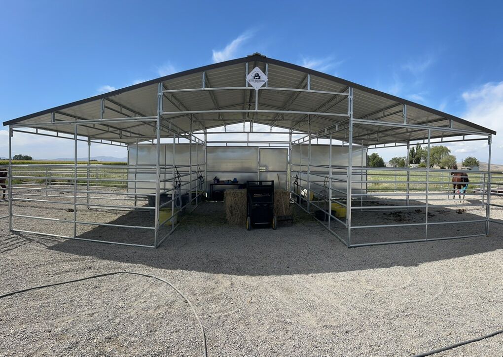 4 Stall Mare Motel With Turnout