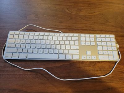 Apple wired Keyboard