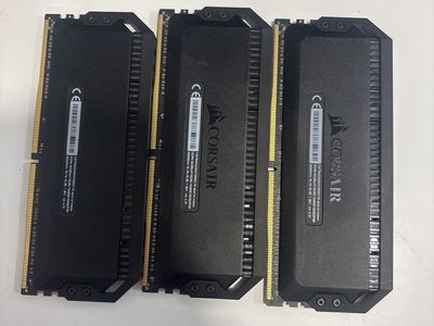 Corsair DONINATOR DDR4 ran 3x 16gb sticks