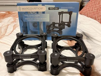 IsoAcoustics Speaker Stands