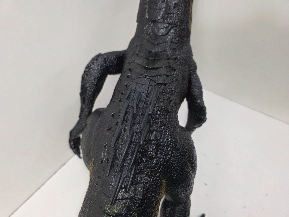Main image 6