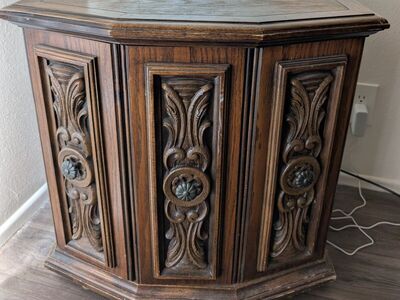 Solid Wood Accent Table / Nightstand – Carved Deta