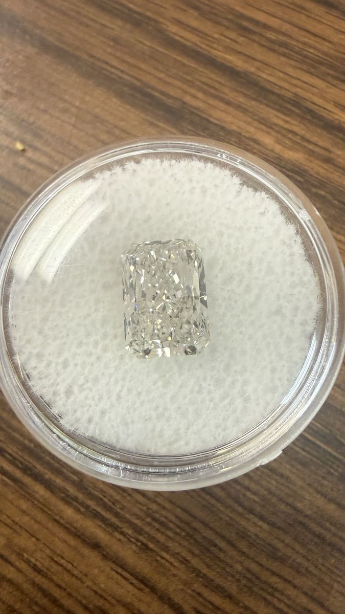 3.08 Carat Lab Grown Diamond - Radiant Cut, G Color, VS1 Clarity, IGI Certified