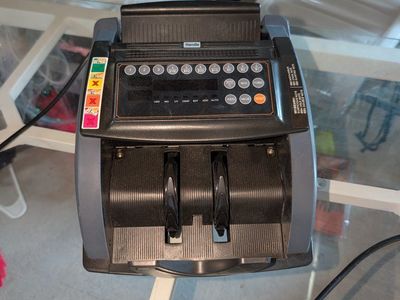 Compact Money Counter