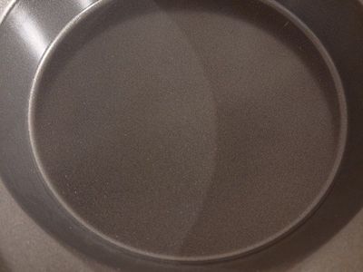 Rachael Ray Nonstick Round Cake / Pie Pan with Orange Silicone Grips