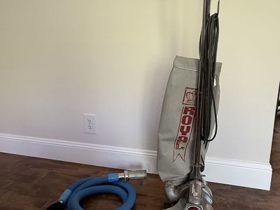 Royal Heavy Duty Vacuum Cleaner Model 801