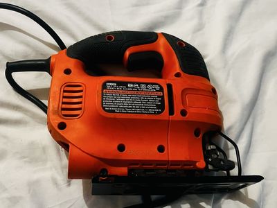 Black & Decker Jigsaw 4.5 Amp Corded Electric Jig Saw with Smart Select