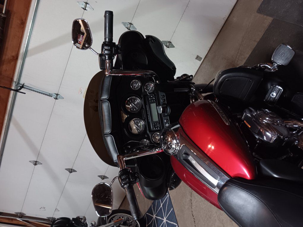 2012 Harley ultra limited