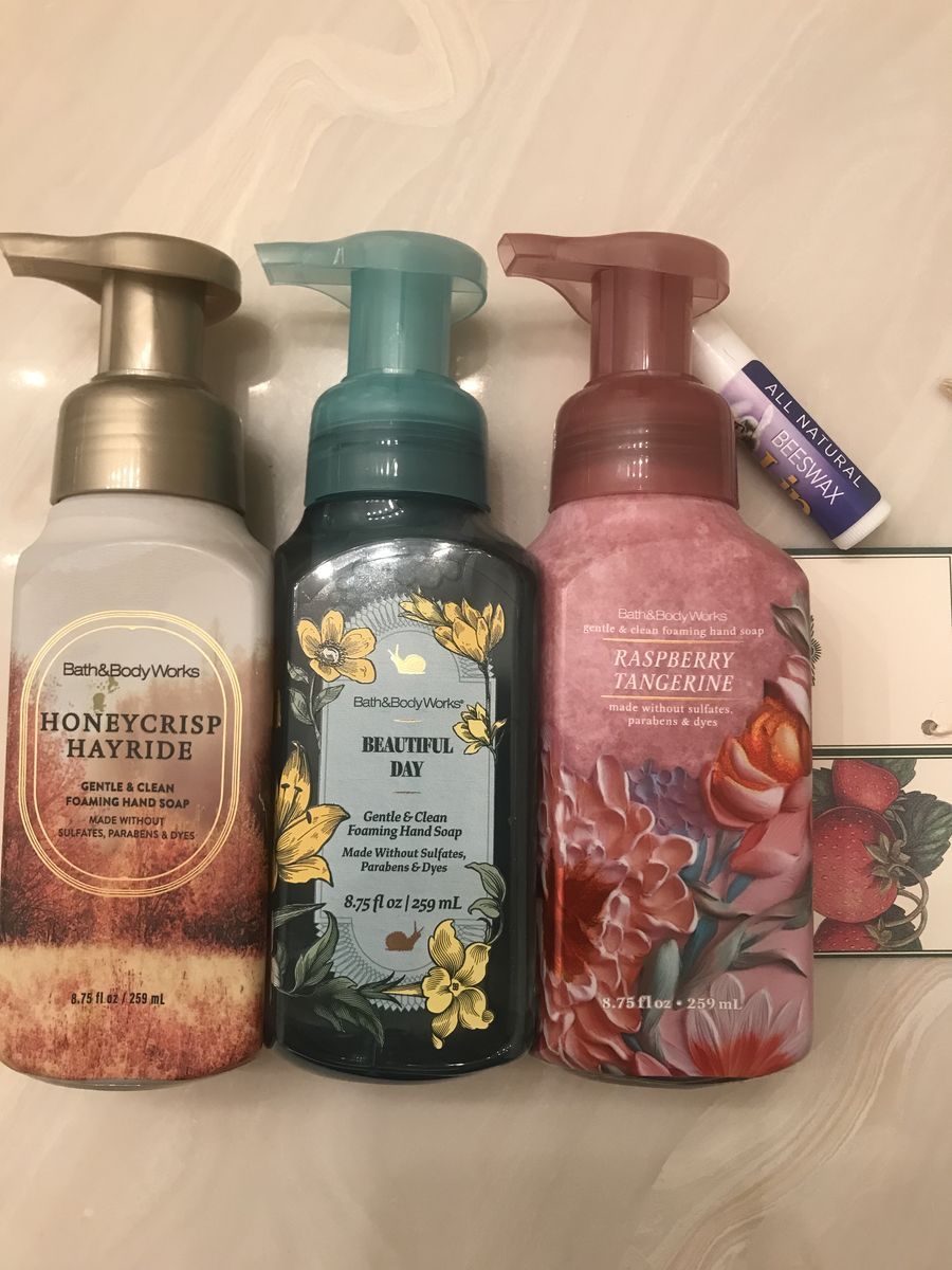 5 Bath & Body Works Foaming Hand Soap Beautiful Day Raspberry Tangerine Honeycrisp Hayride All Natural Coconut lip balm beeswax