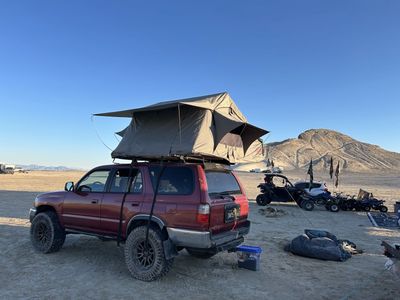 Roof top tent