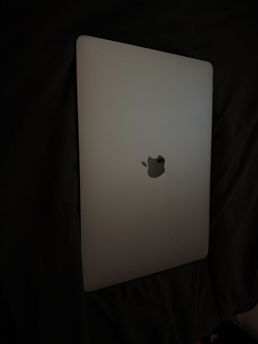 Apple MacBook Air 13.3" (2020) Intel Core Processor