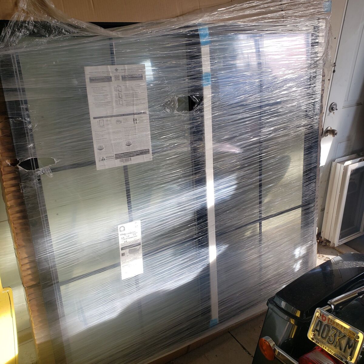 50 50 black grid window